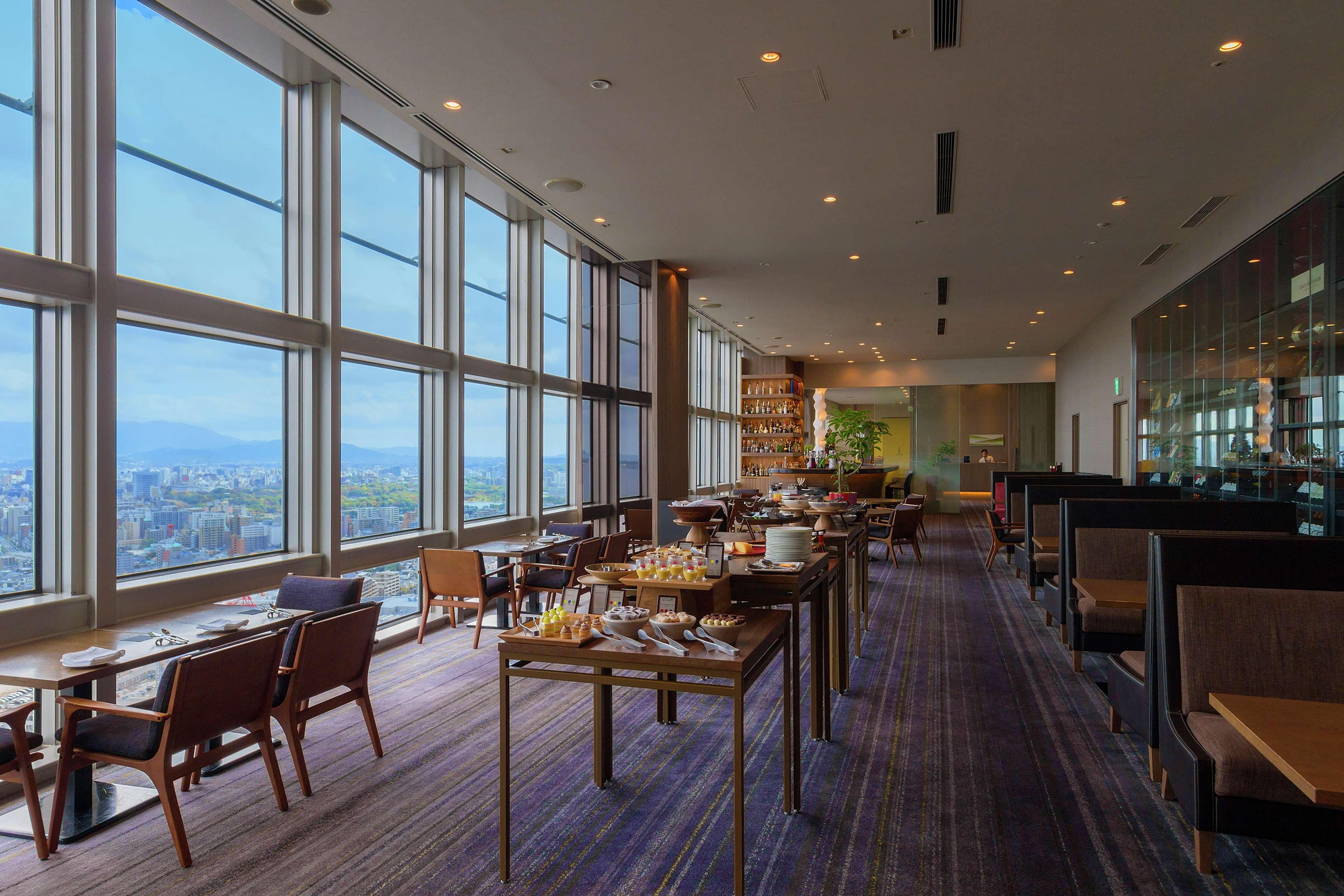Hilton Fukuoka Sea Hawk Hotel Ngoại thất bức ảnh