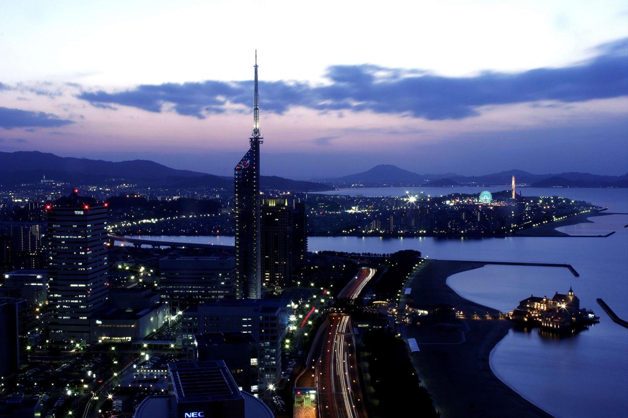 Hilton Fukuoka Sea Hawk Hotel Ngoại thất bức ảnh